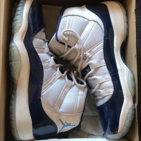 Air Jordan 11 Retro - Picture 1 of 5